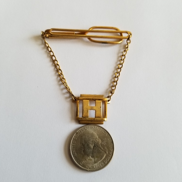 Relisted -Vintage letter H tie clip by SWANK gold tone metal - Picture 8 of 8